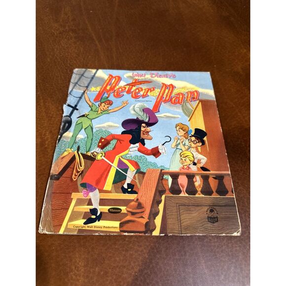 Vintage Bugs Bunny and The Big Red Apples and Walt Disney's Peter Pan Books - Picture 7 of 12